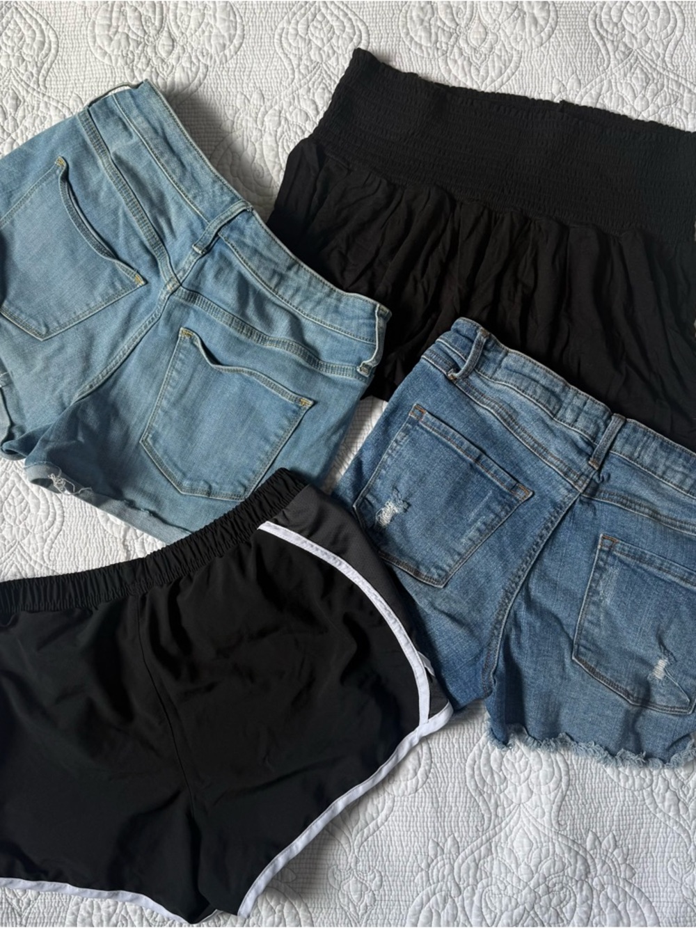 Bundle of Shorts - Picture 2 of 6
